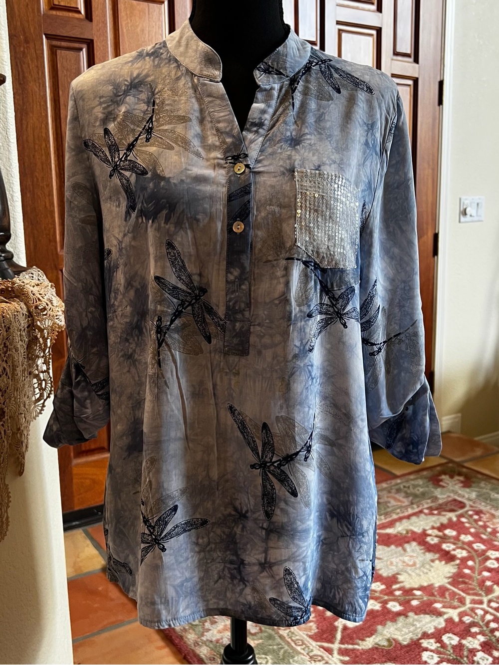 Flora & Ashley Blue Dragonfly Sequin Pocket  3/4 Sleeve Top XS 100% Rayon